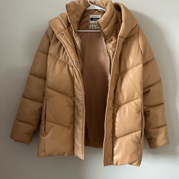 Abercrombie & fitch ultra mid-length vegan leather woman’s puff jacket - Picture 6 of 12